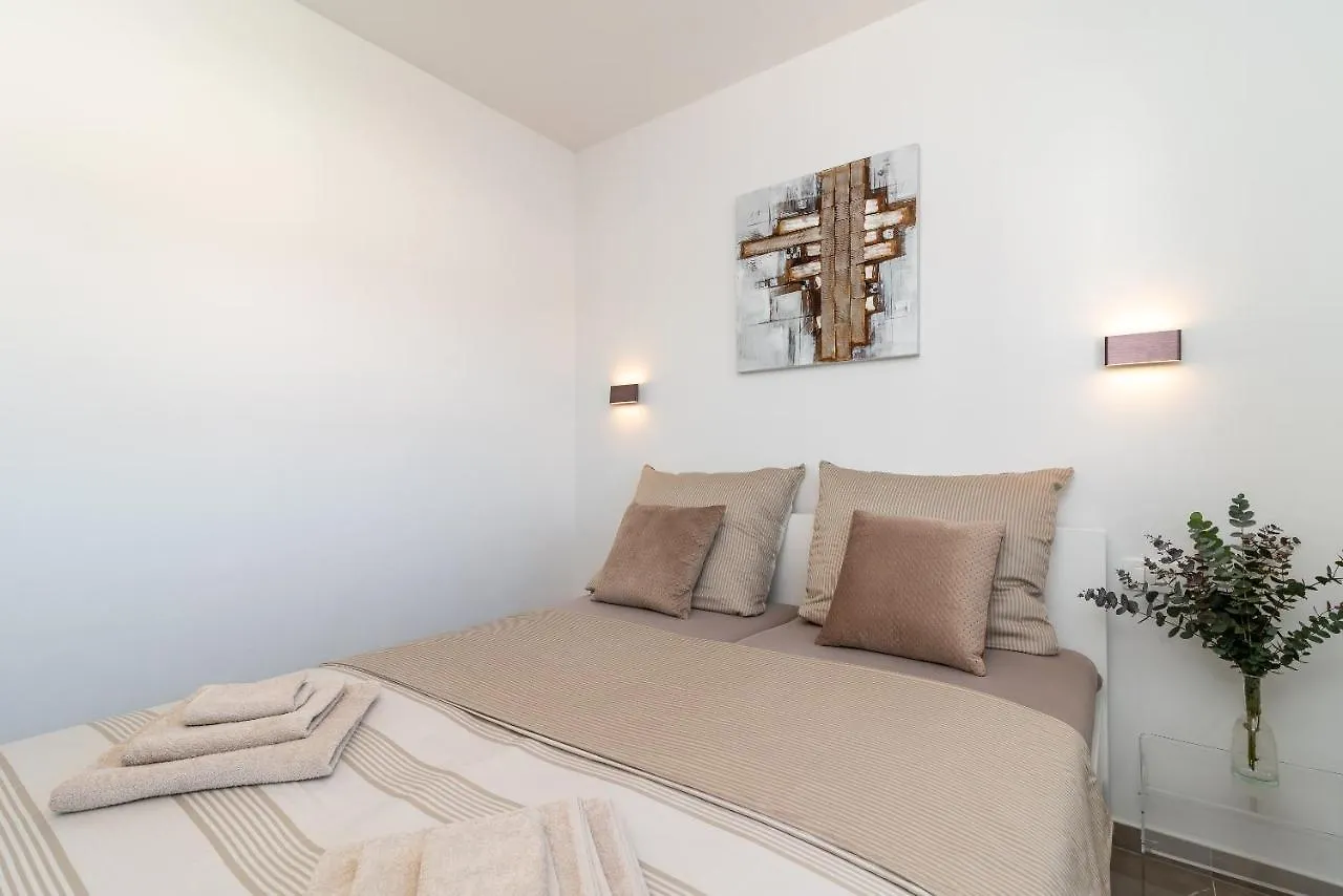 Apartmán Poolside 2 Bedroom Ap. Mare Trogir